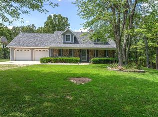 17521 Bobwhite Rd, Crocker, MO 65452