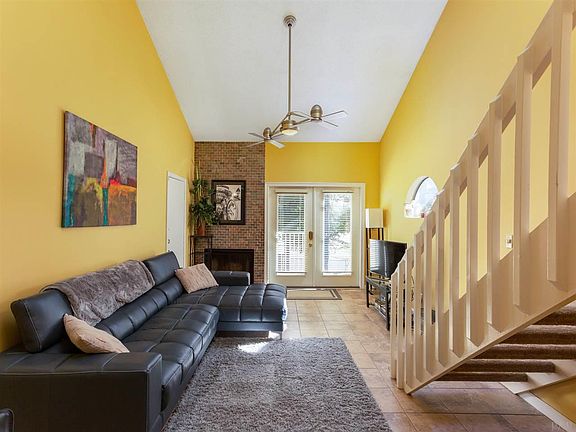 3rd image of 5001 Grande Dr APT 421