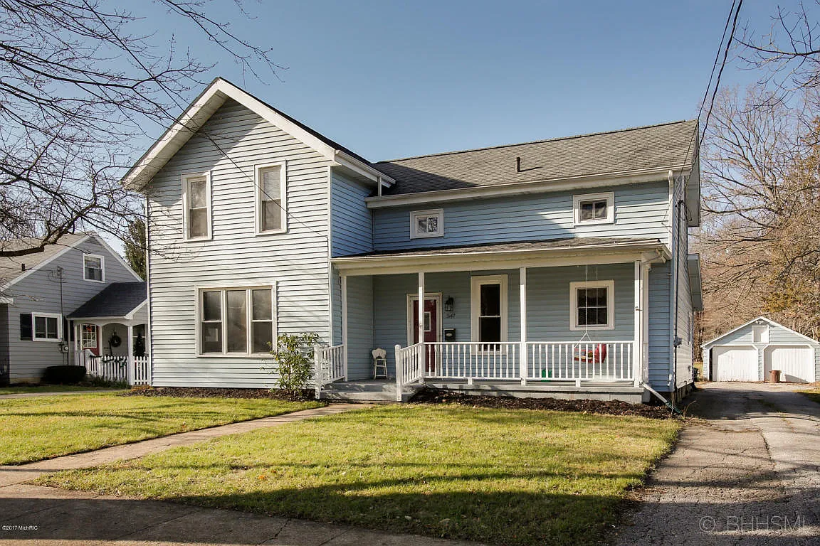 547 N Madison St photo 1