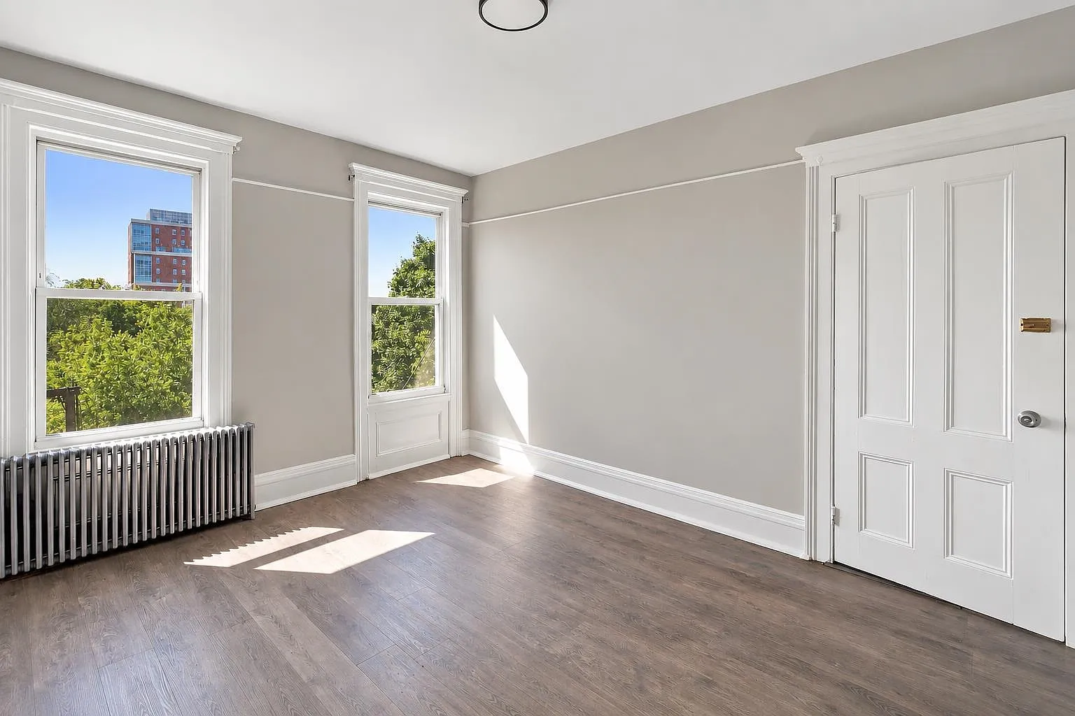 1 bed, 1.0 bath, 600 sqft, $1,950 — Photo 3