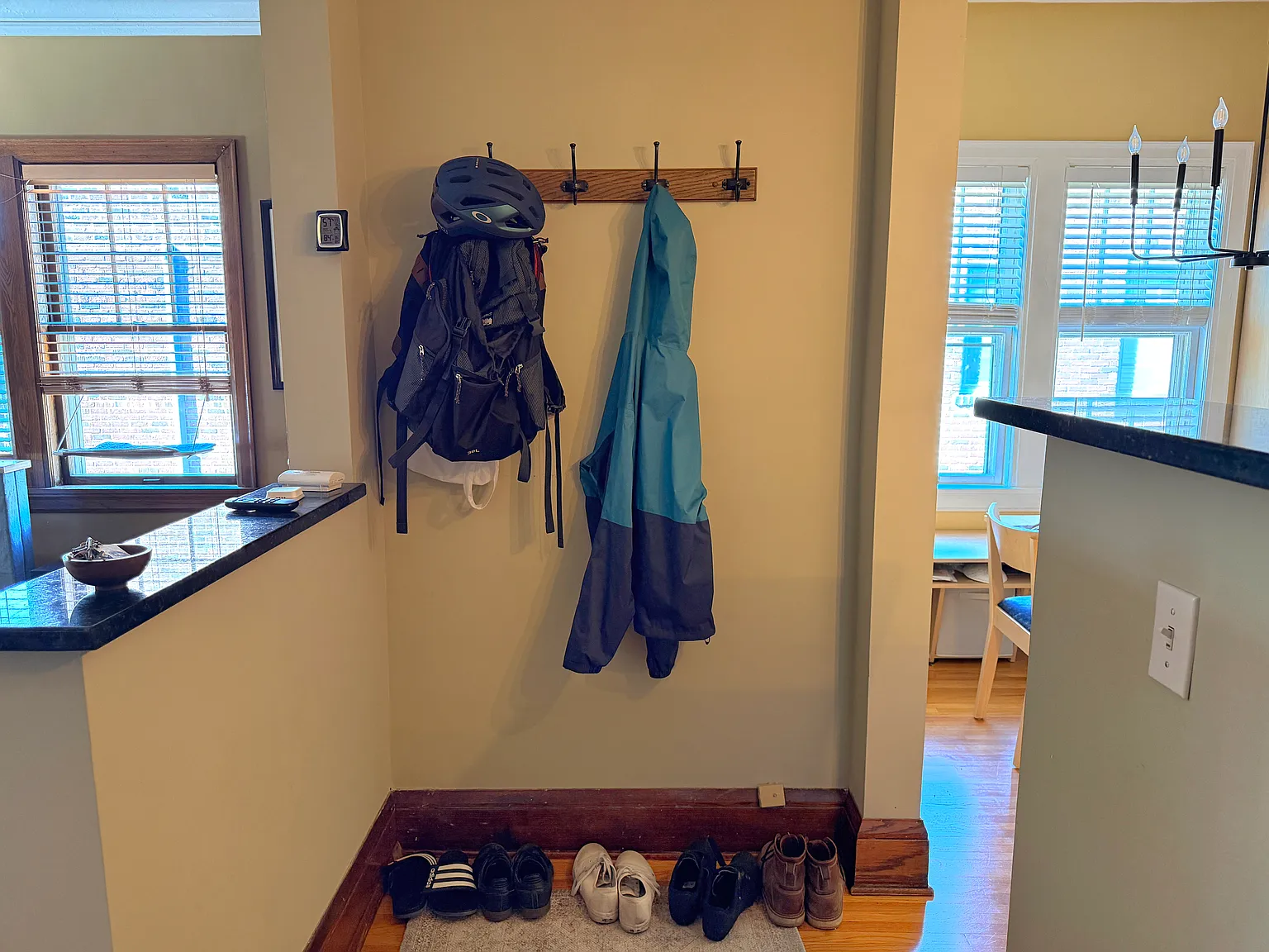 1 bed, 875 sqft, $1,425 — Photo 3