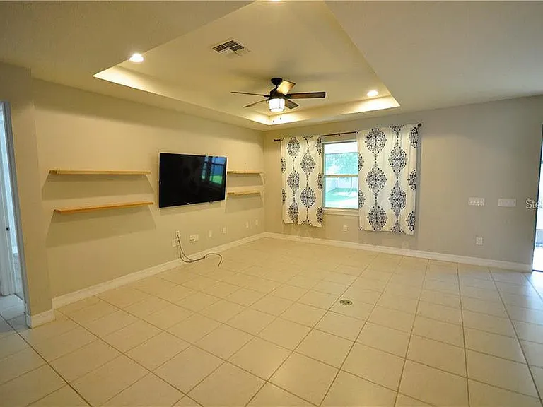 2443 Gratia Pl — Photo 7