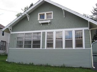 339 Putnam Ave, Woodstock, IL 60098