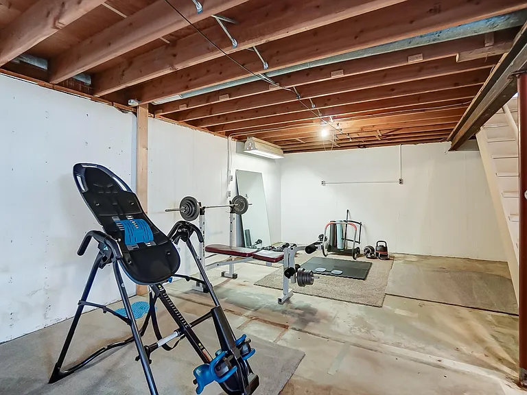 1599 Yellowglen Dr — Photo 32