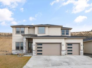 6686 W 24th Ave, Kennewick, WA