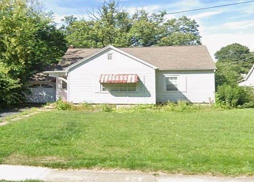 2nd image of 3904 Grove Ave