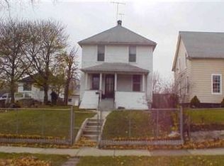818 Wadsworth Ave, Waukegan, IL 60085
