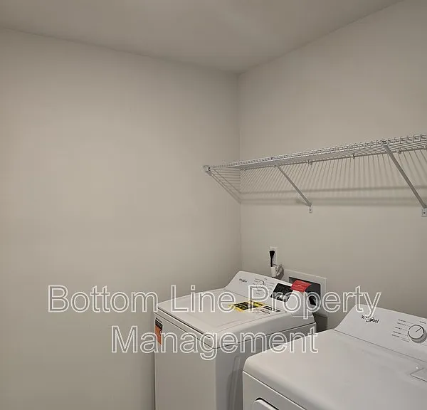 2000 Harlequin Dr — Photo 39