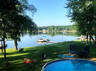 5857 Mabley Hill Rd, Fenton, MI 48430