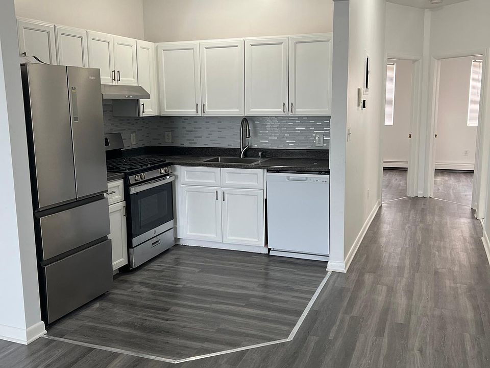 1st image of 12604 172nd St Floor 2