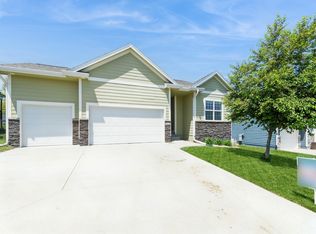 1642 S 11th St, Adel, IA 50003