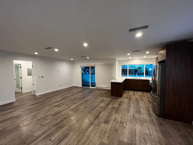 1233 Franklin St #101 — Photo 11