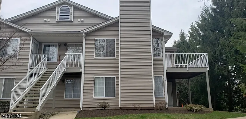 2 bed, 2.0 bath, $2,550 — Photo 1