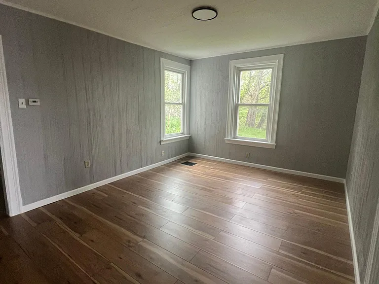 1106 Lakewood St #LEFT — Photo 8