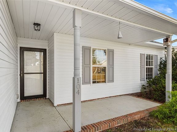4th image of 104 Arrowwood Ct