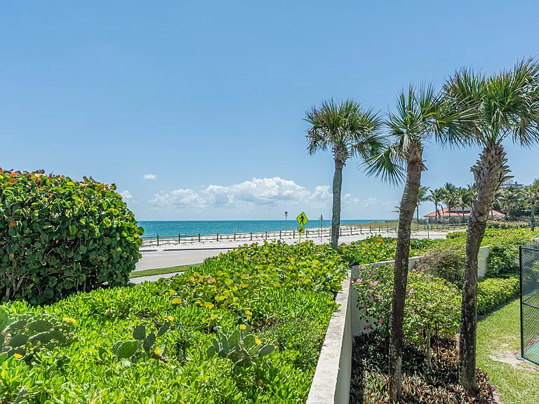 3939 Ocean Dr #201B — Photo 33