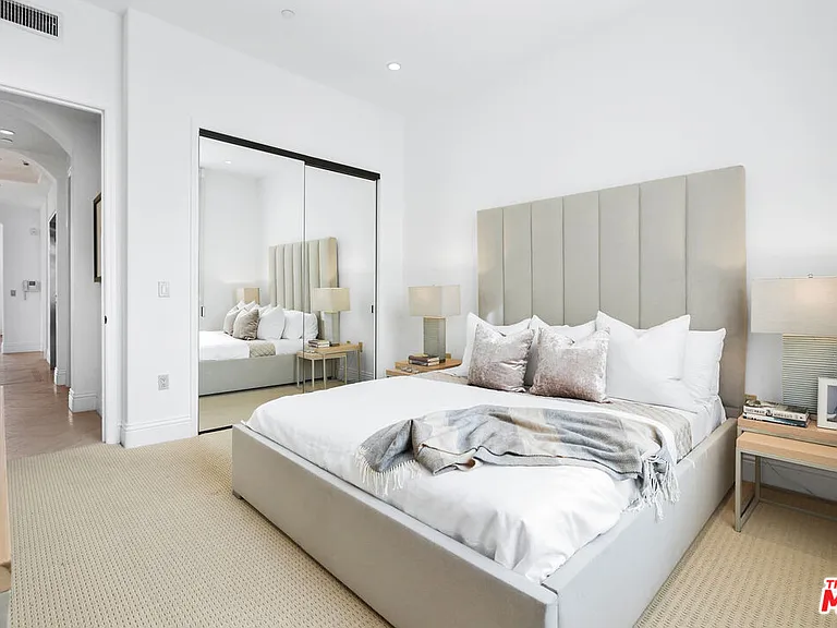 420 S Hamel Rd #Penthouse 1 — Photo 23