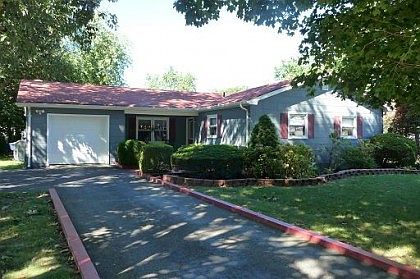 1st image of 108 Baywood Dr