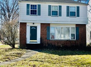4122 Silsby Rd, University Heights, OH 44118