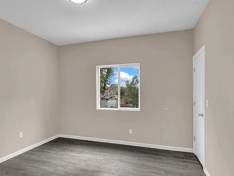 368 Milton Rd #A — Photo 5