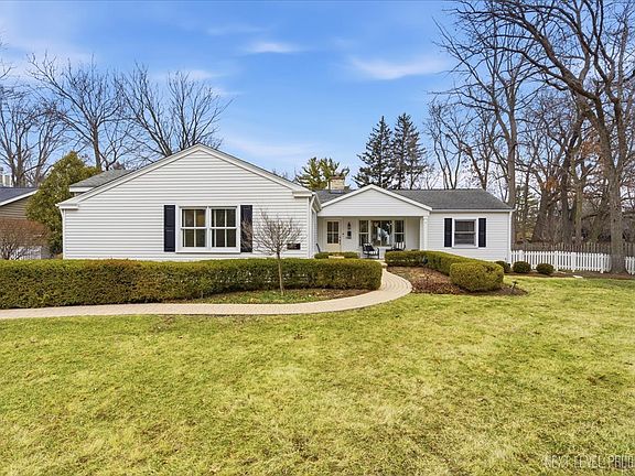 2nd image of 629 Peck Rd