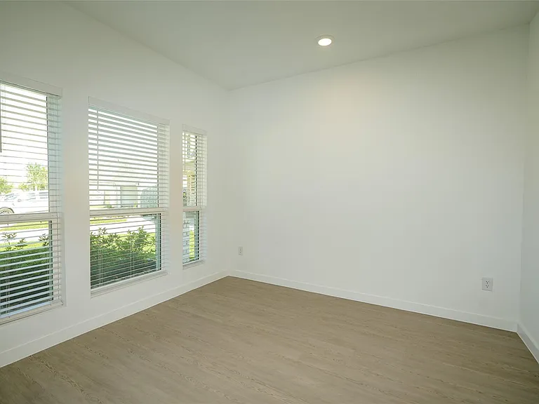 6403 Periwinkle Blossom Ln — Photo 4
