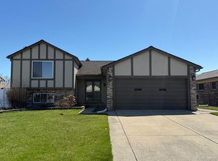 35826 Foothill Dr, Sterling Heights, MI