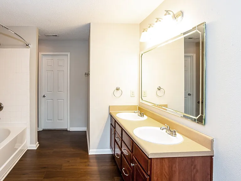 719 Capstone Ave — Photo 11