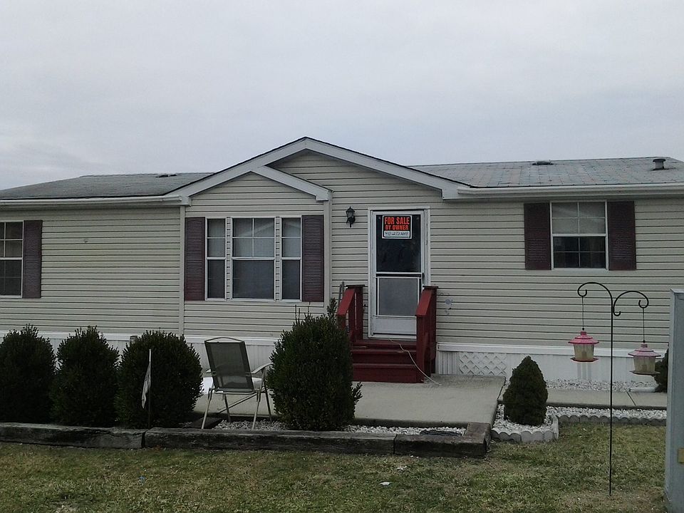 1st image of 203 Garner Dr