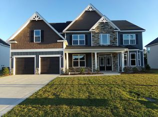 1705 Eagle Hill Rd, Fayetteville, NC 28312