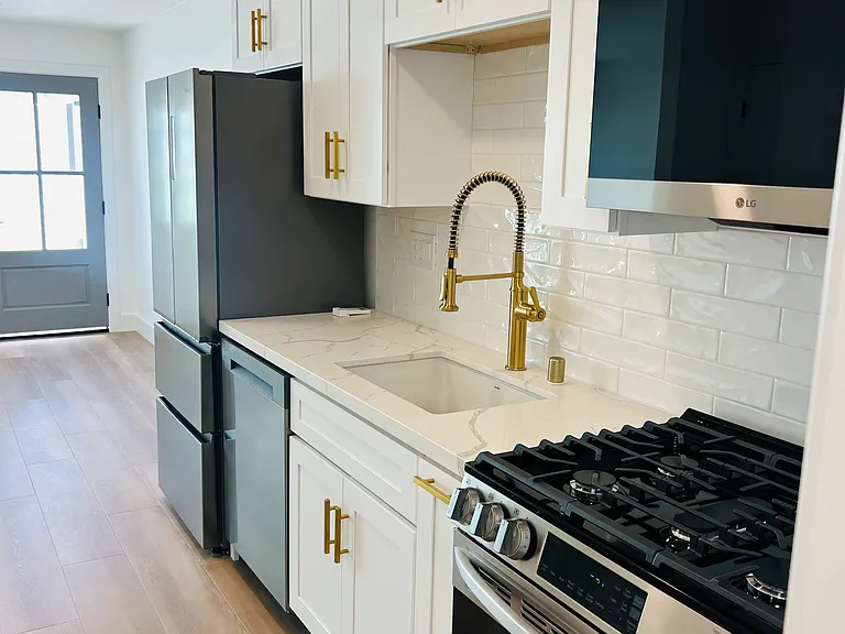 6281 Balmoral Dr #2 — Photo 31