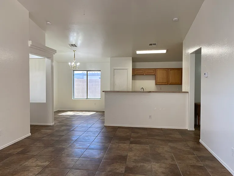 24035 N Desert Dr — Photo 5