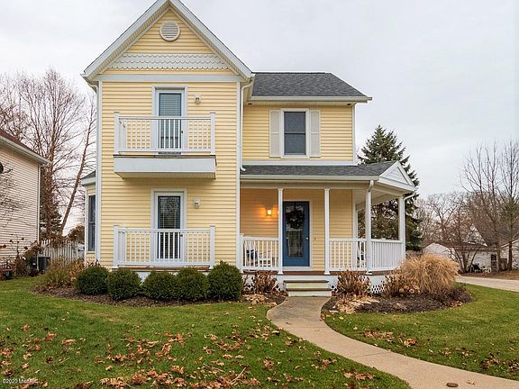 3rd image of 312 Oak Way Dr