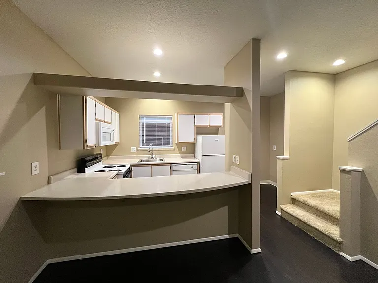 Goose Hollow Townhomes — Photo 7