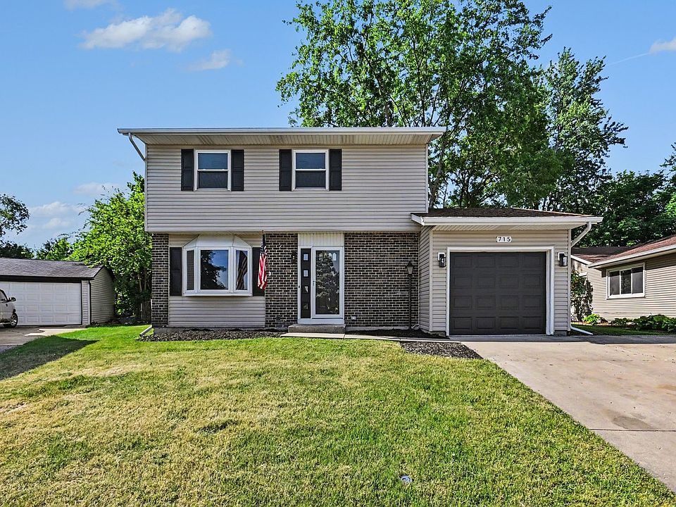 1st image of 715 Evergreen Ct