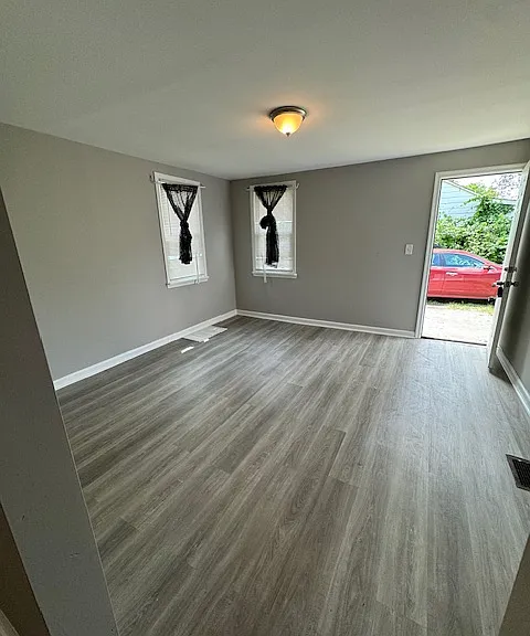 3 Market St #2 — Photo 5