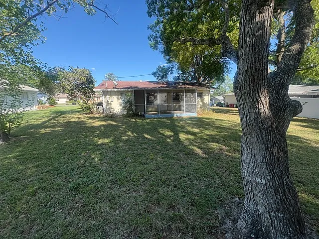 508 S Harrison St — Photo 3