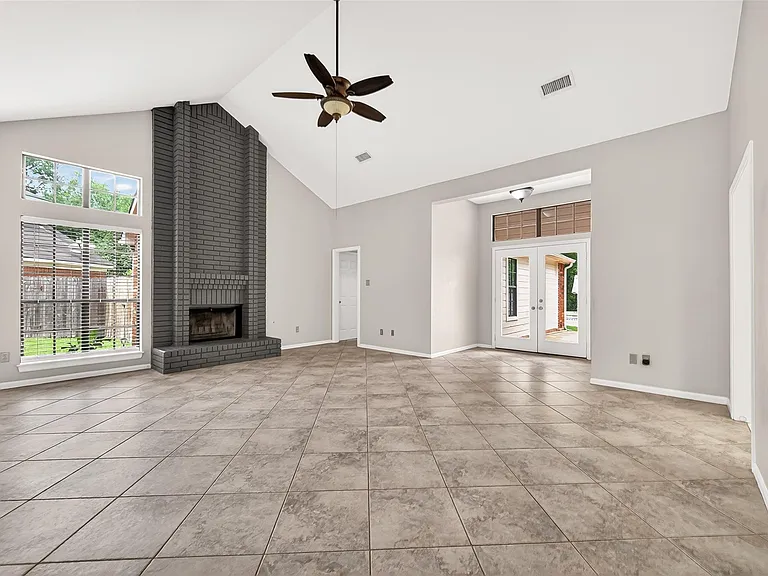 34 Green Slope Pl — Photo 7