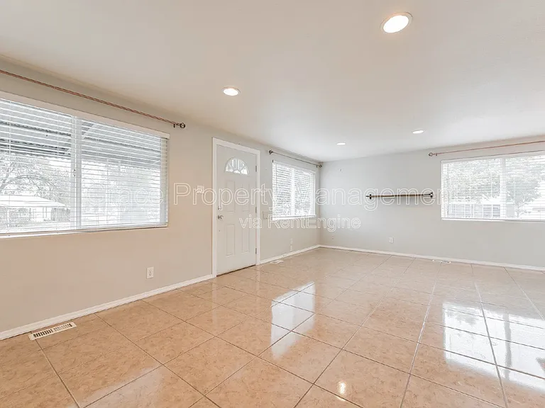 1500 W 50th Ave — Photo 3