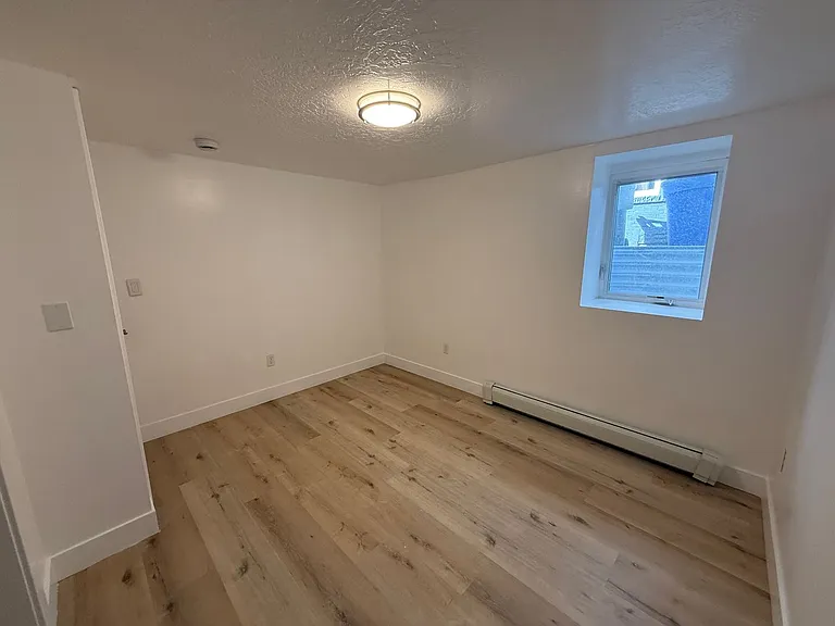 887 E 1st Ave — Photo 9