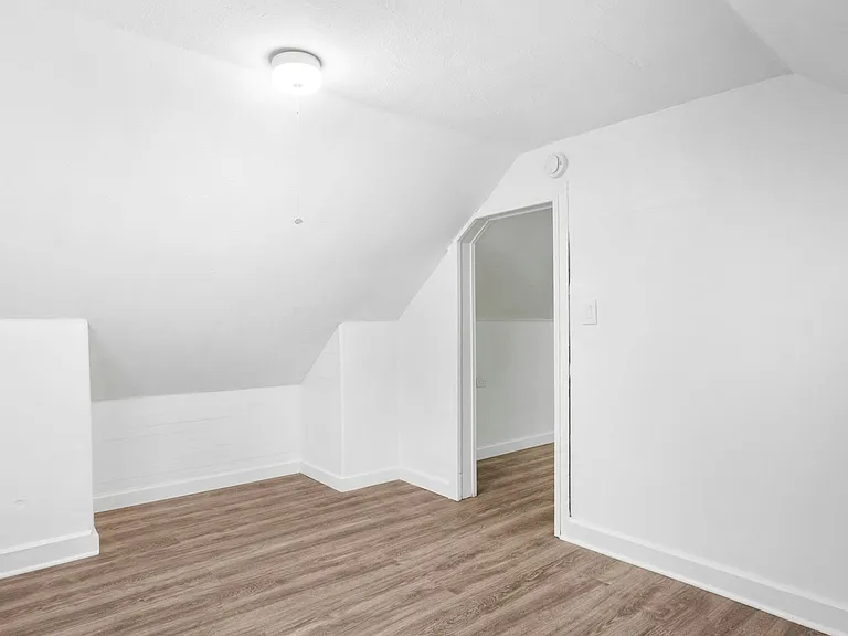 856 Wayside Rd #B — Photo 9