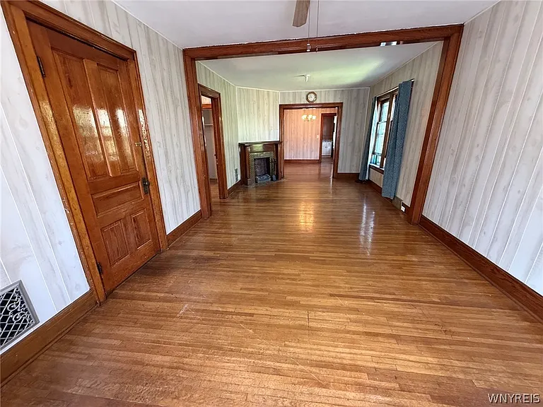 74 Ashton Pl — Photo 8