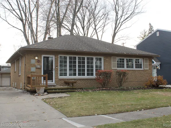 2100 Derby Rd, Birmingham, MI 48009
