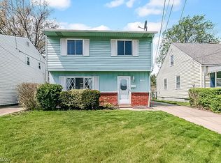 1588 Mapledale Rd, Wickliffe, OH 44092