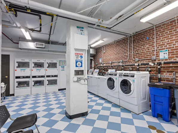 255 West 84th Street image 30 of 31