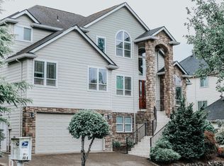 6330 SE Dunbar Dr, Portland, OR