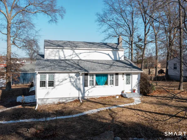 10 Beach Park Road, Clinton, CT 06413