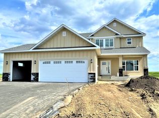 226 Tower Ave, Dundas, MN 55019