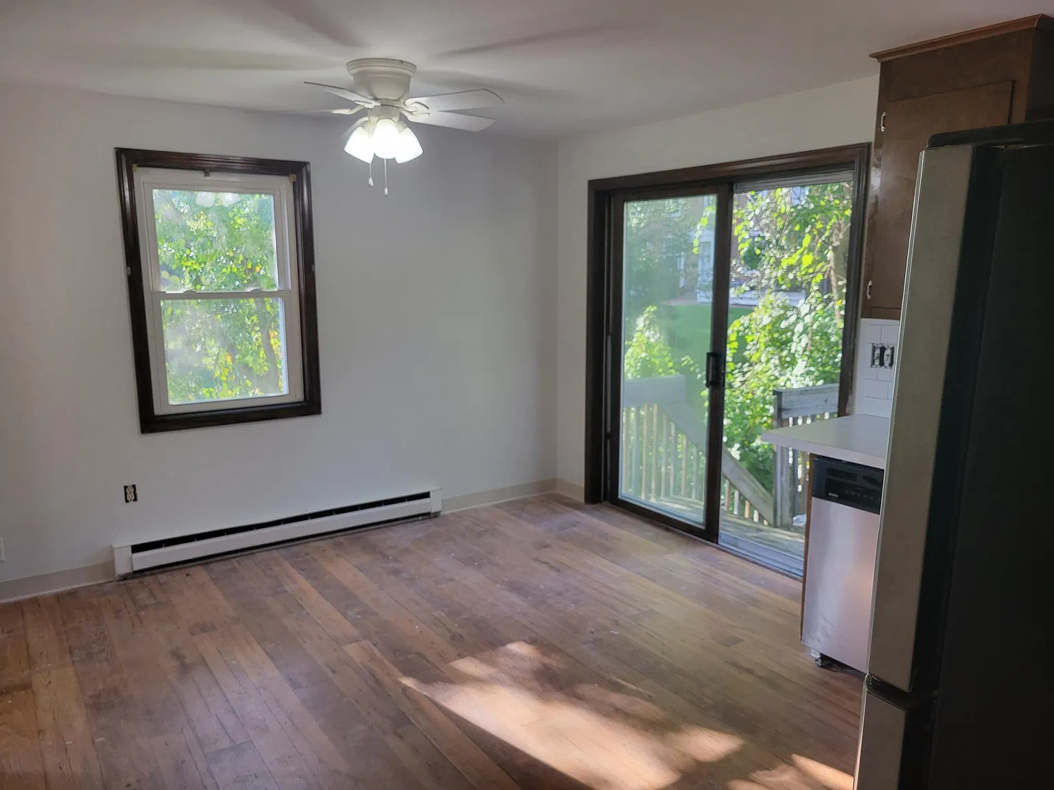 75 Burnham St — Photo 3