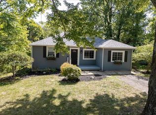5916 McPicken Dr, Milford, OH 45150